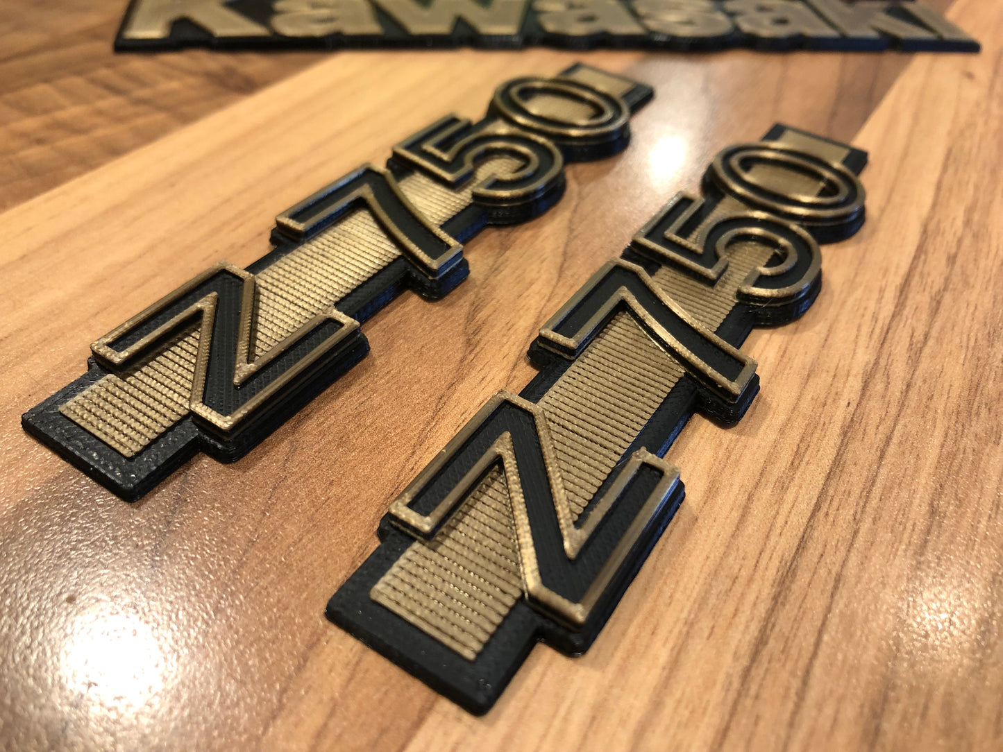 z750 Four, Twin B1/2/3/4 kz750 Gold Side Panel Badge Emblem 750 for Kawasaki Z KZ (pair)