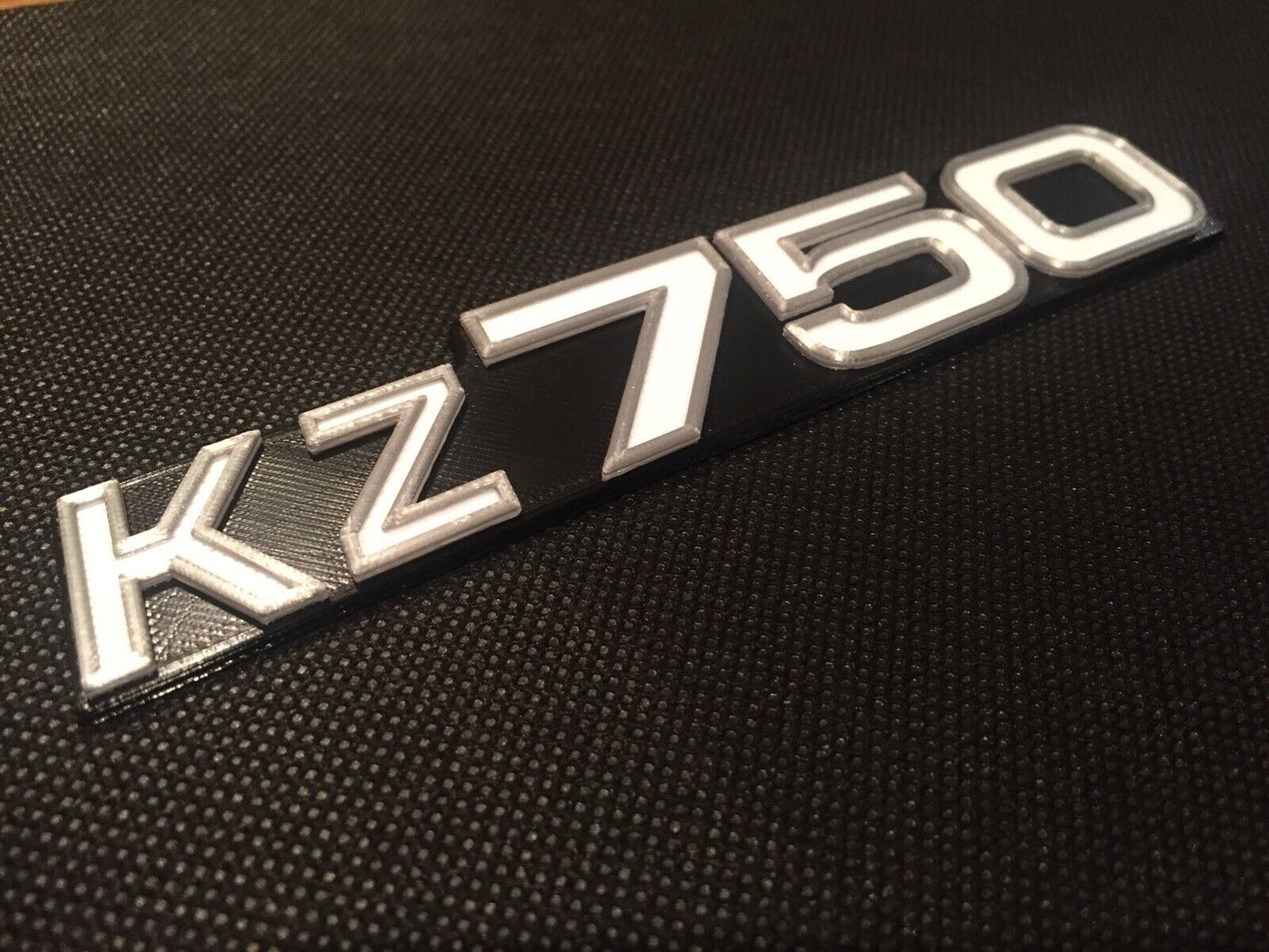 KZ750 Kawasaki Badge Emblem