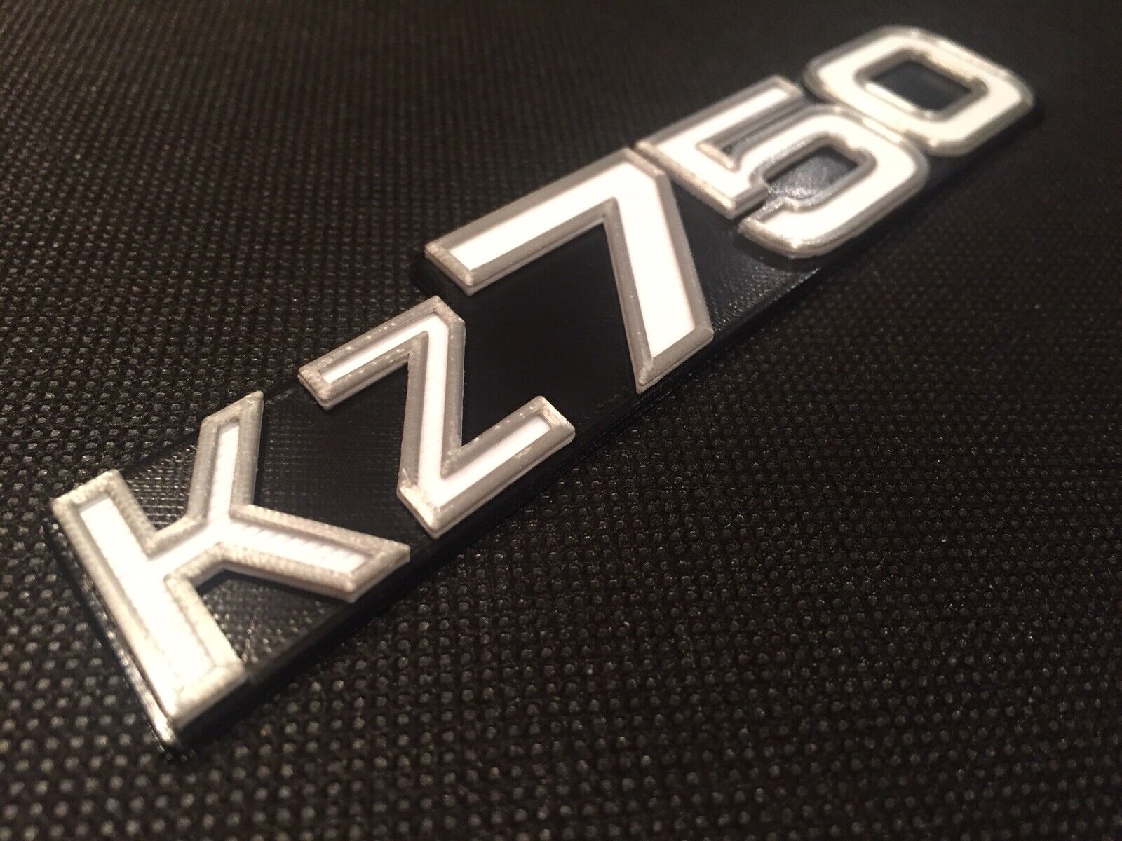 KZ750 Kawasaki Badge Emblem