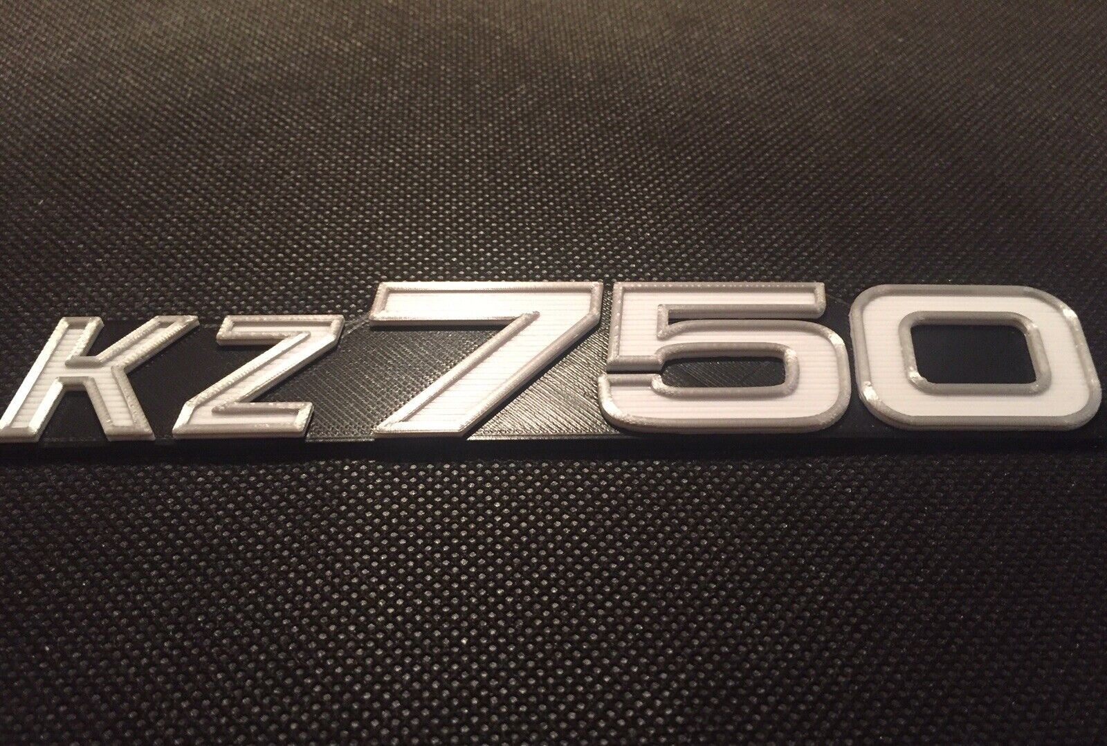 KZ750 Kawasaki Badge Emblem