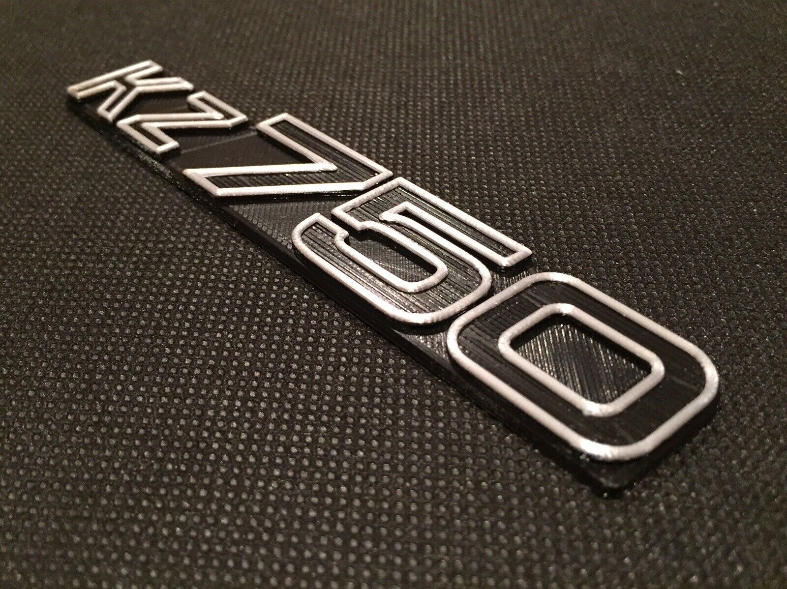 KZ750 Kawasaki Badge Emblem