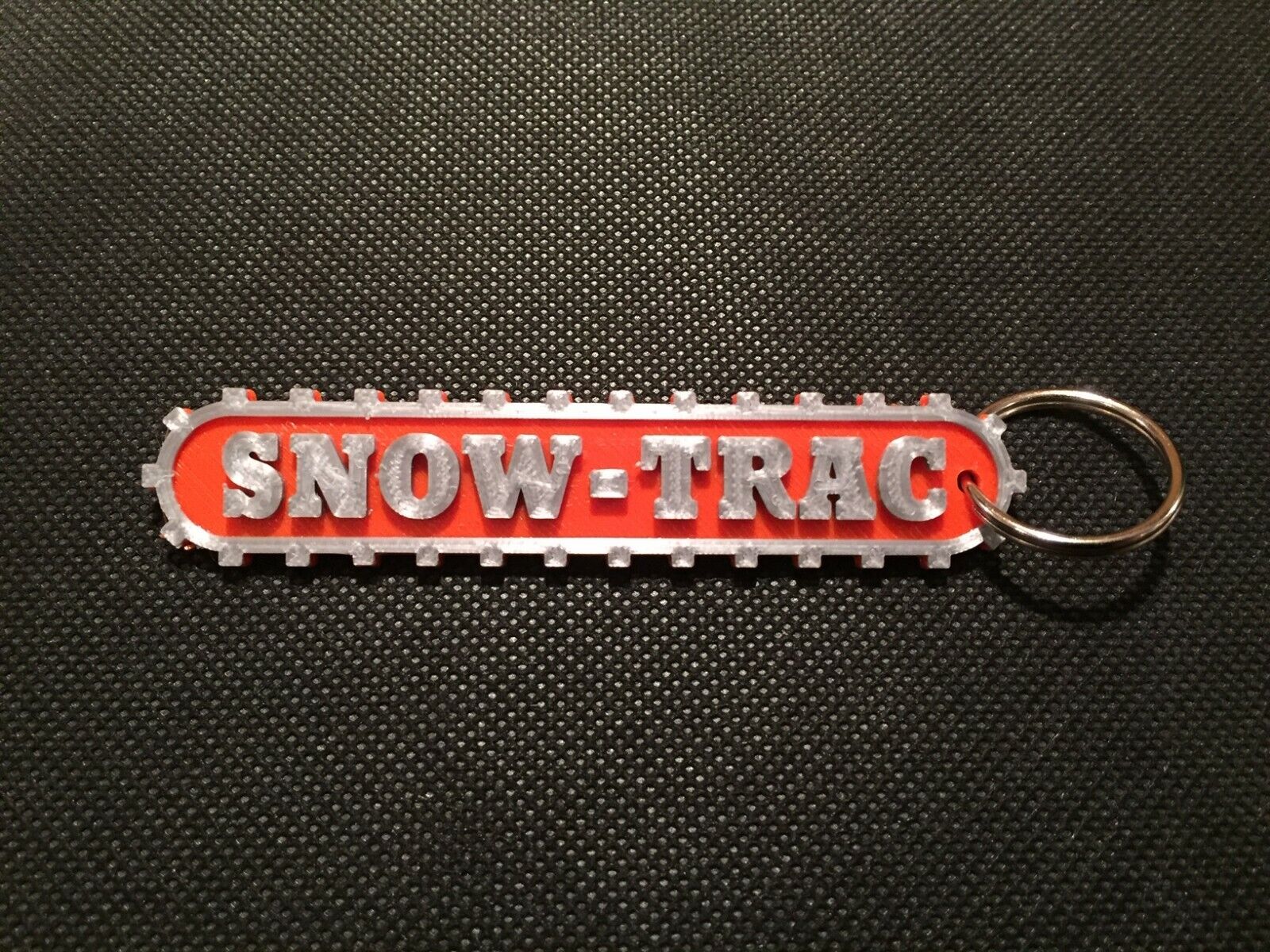 Lesney Aktiv ST4B Snow-Trac Badge