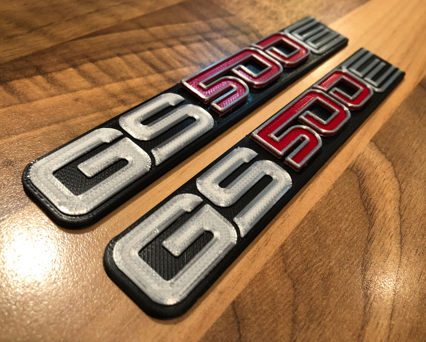GS500E Side Panel Badges Emblems (set 2pcs) for Suzuki 500 - [Red or Blue 500]
